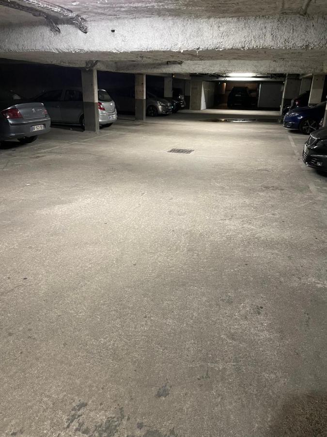 Charmant 2 Pieces A La Gare De Creil Εξωτερικό φωτογραφία